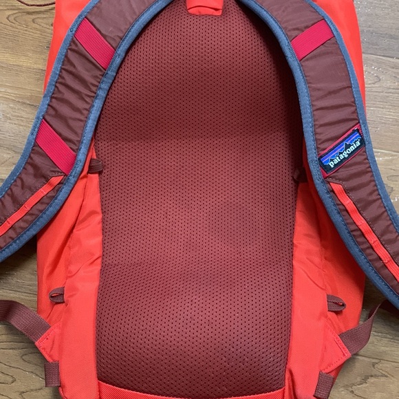 Patagonia Linked 16L backpack - Picture 7 of 10